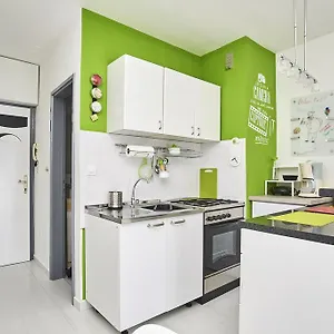  Apartment Vanda