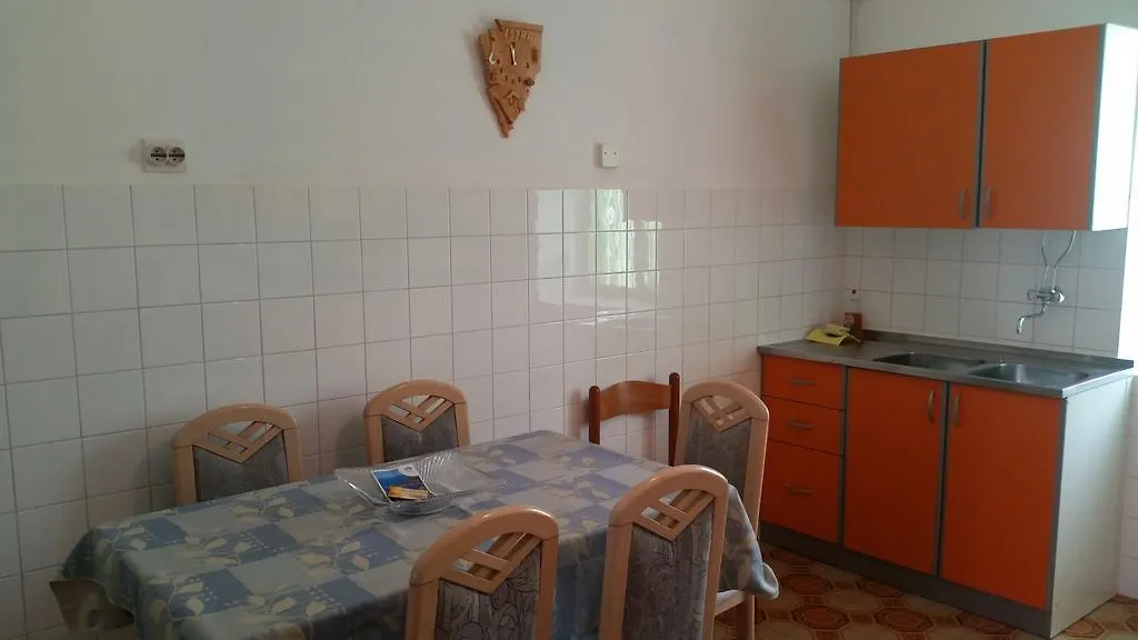 Apartments Milica Umag 0*,  Croatia